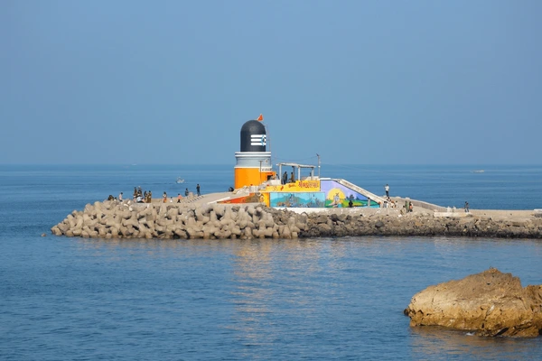 Bhadkeshwar Mahadev Temple in the Arabian sea