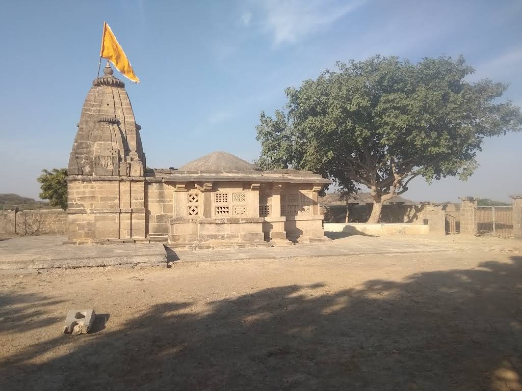 Gokeshwar Mahadev Temple, Lovrali, Gujarat 361335