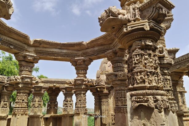 Image of the carving at Kiradu Historical Temple