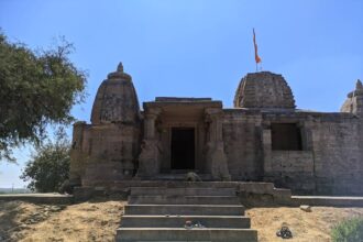 front image of Magdera Mahadev