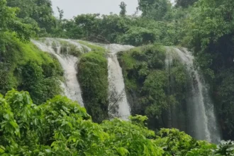overview of hathni mata waterfall